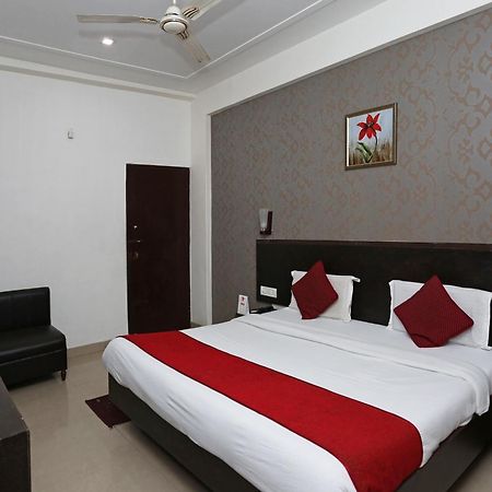 Hotel O Kanha Continental Агра Экстерьер фото