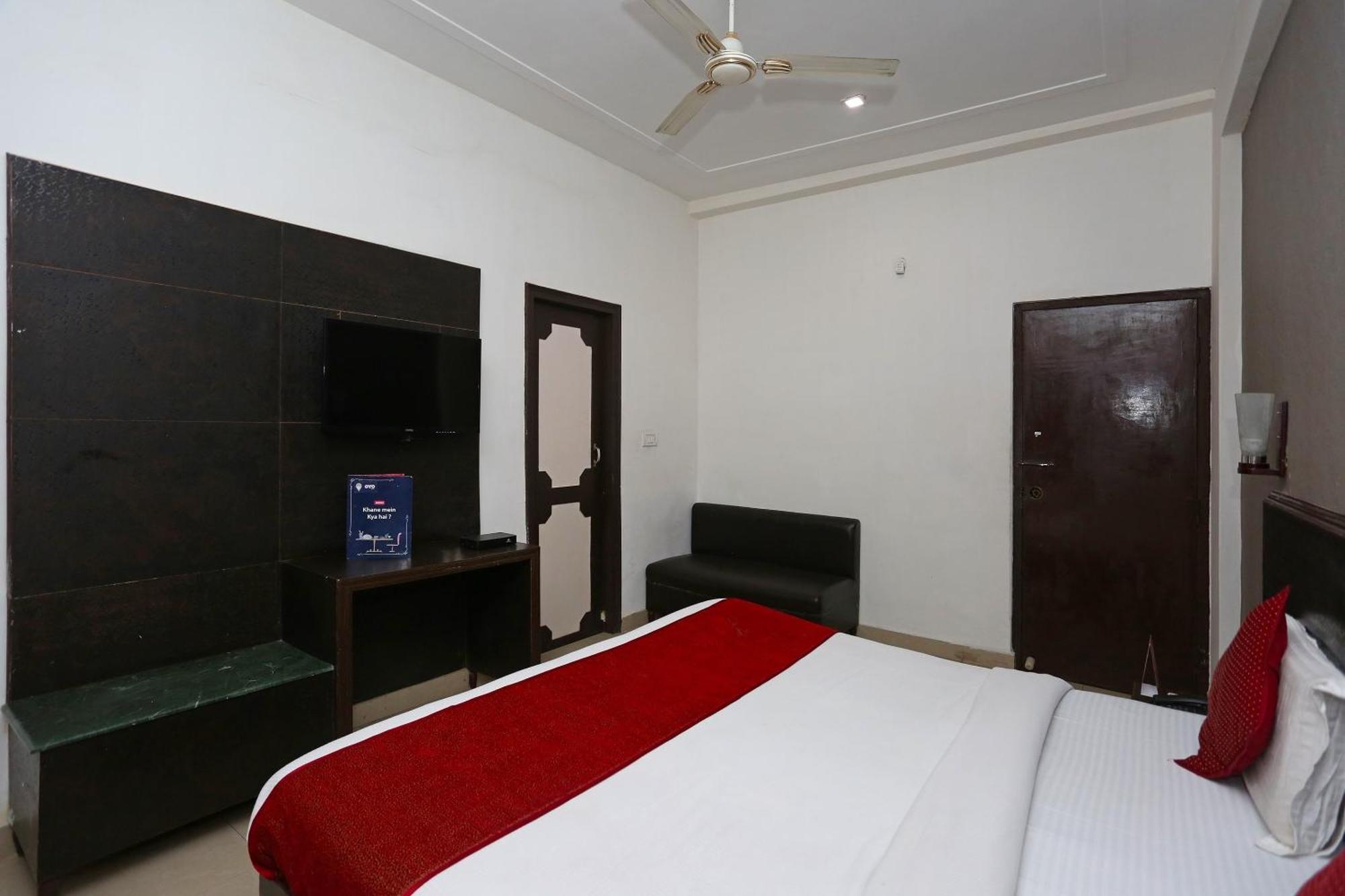 Hotel O Kanha Continental Агра Экстерьер фото