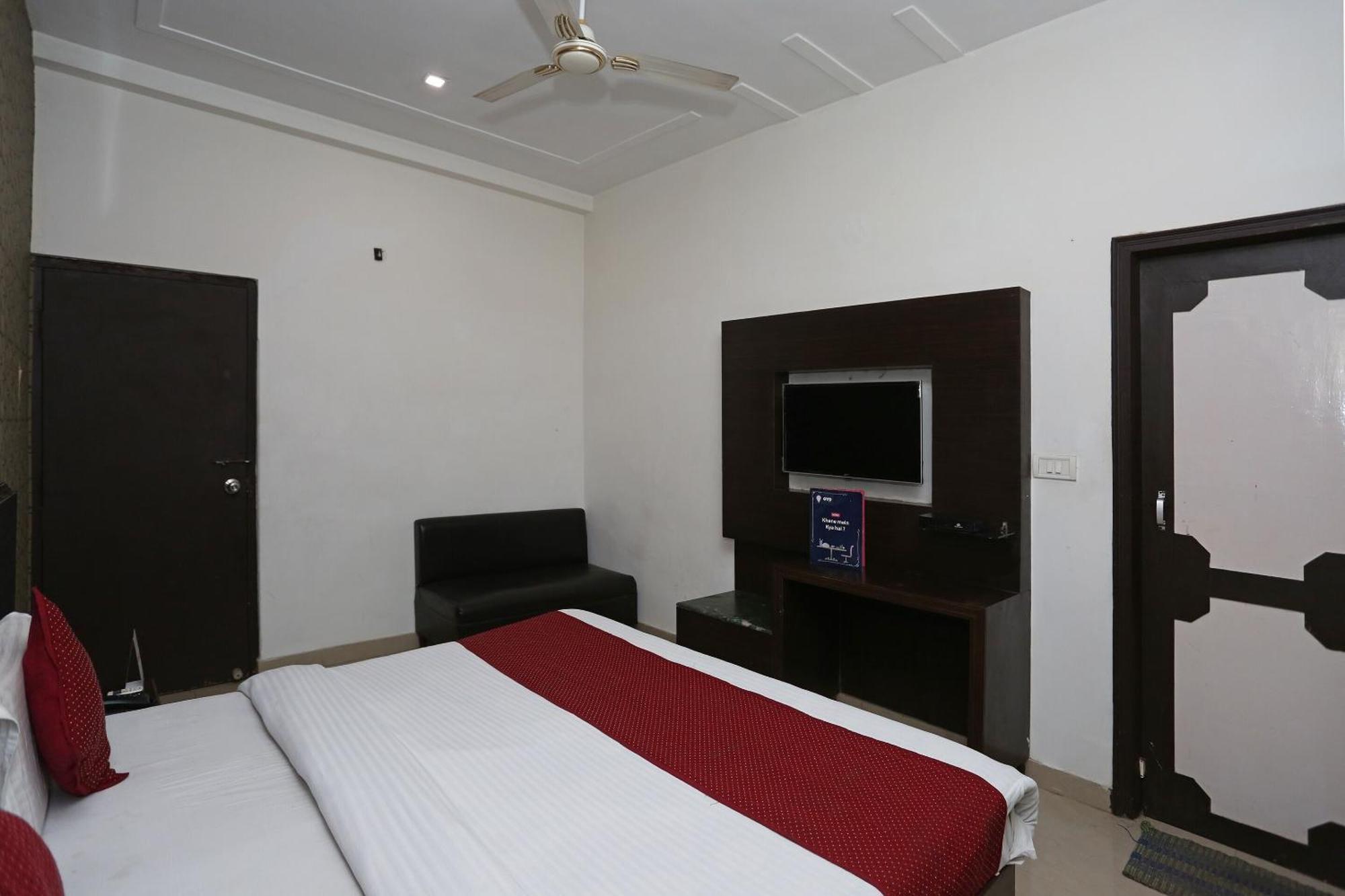 Hotel O Kanha Continental Агра Экстерьер фото
